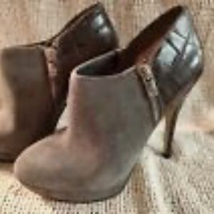 Michael Kors Heels Sammy Zip Booties Size 5-1/2 M, Suede, Leather